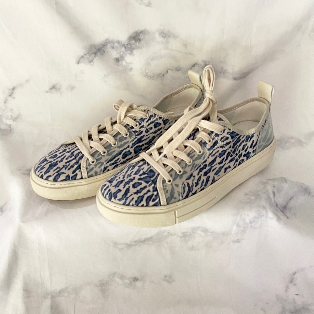 Blue Animal Print sneakers
